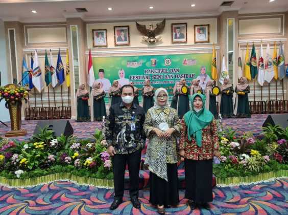 Ketua DWP Kabupaten, Ny. Vorian Melita Saipul Hadiri Rakerwil dan Festival Qosidah DPW Lasqi Lampung 2022