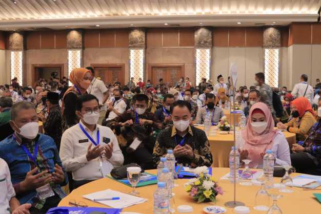 Bupati Adipati dan Kaban BKPSDM Hadiri Rakoor APKASI Bersama MenPANRB