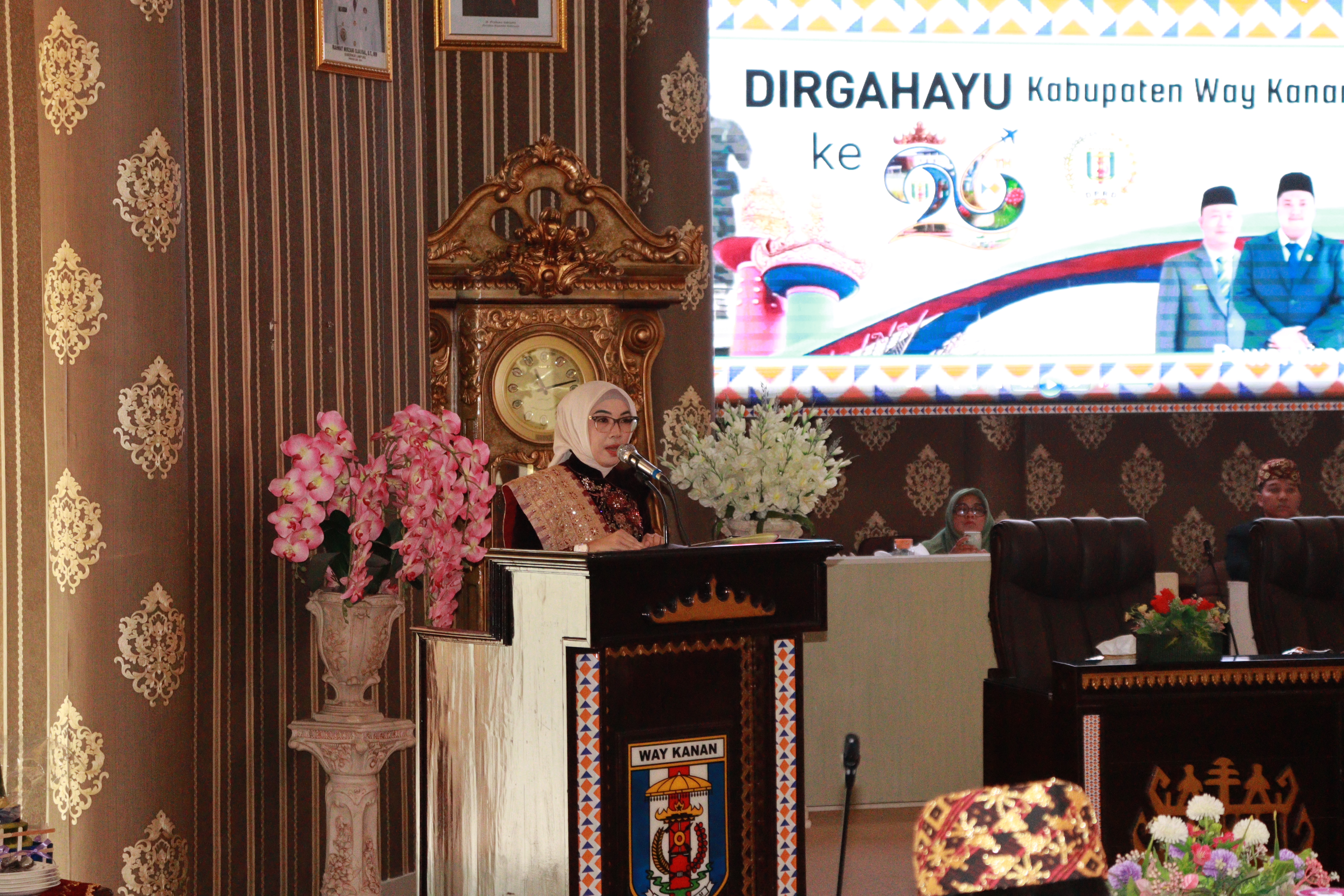 Paripurna Istimewa HUT Ke-26, Plt. Bupati Ayu Asalasiyah Ajak Semua Pihak Terus Perkuat Sinergitas Dan Kemitraan Membangun Way Kanan